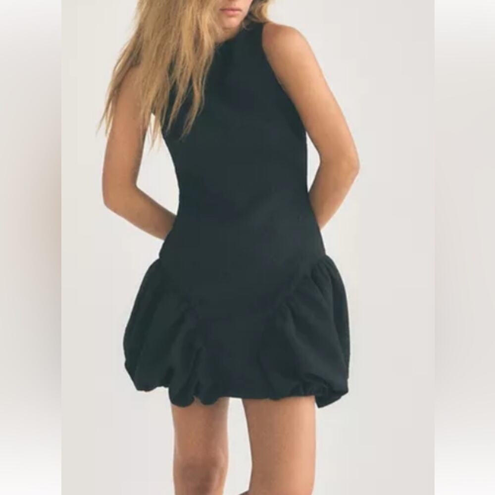 Nwt- Zara- Short Full Dress- Small